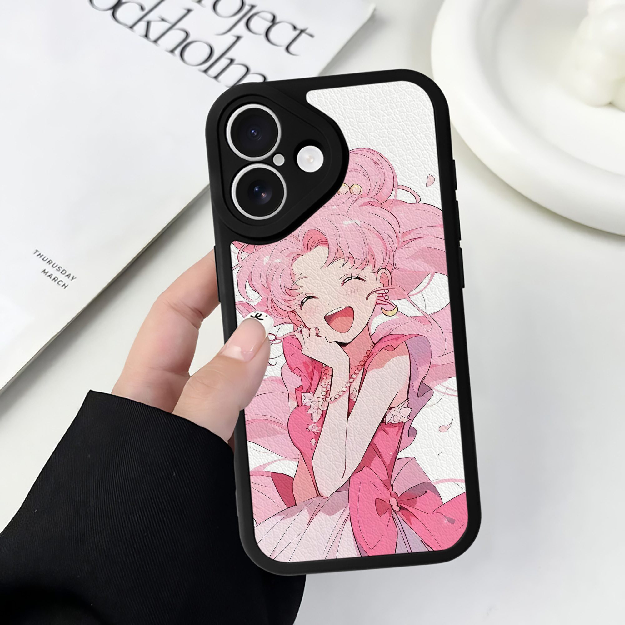 （画像用） 美少女戦士セーラームーン Sailor Moon 【iPhone 16シリーズ対応】シリコンスマホケース（レザー調） 材質：シリコン